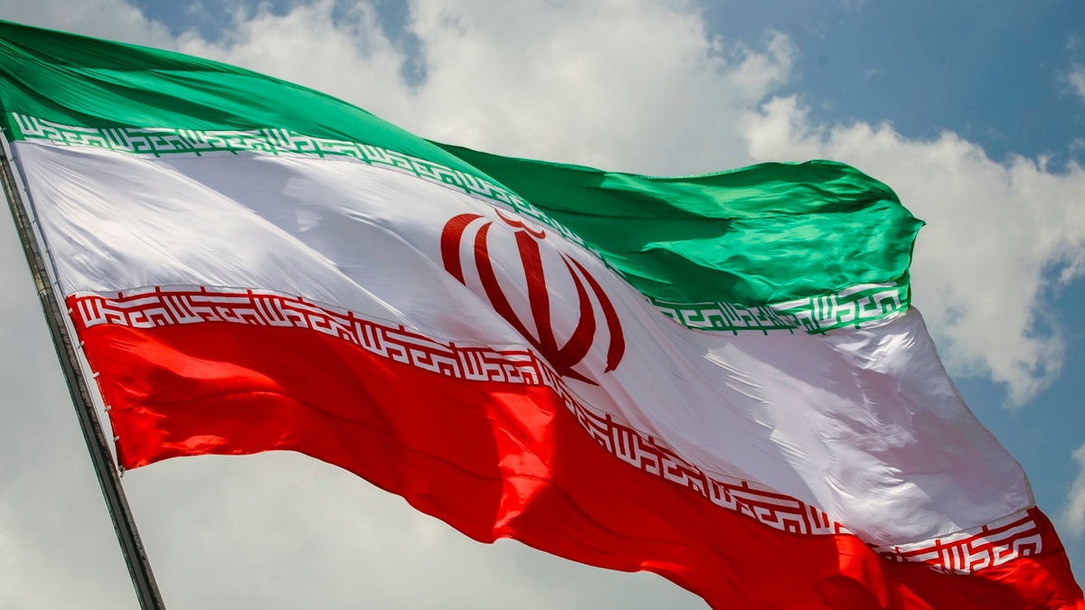 トランプ氏、イラン和平協議、ホワイトハウスUFCを重ねたイメージ